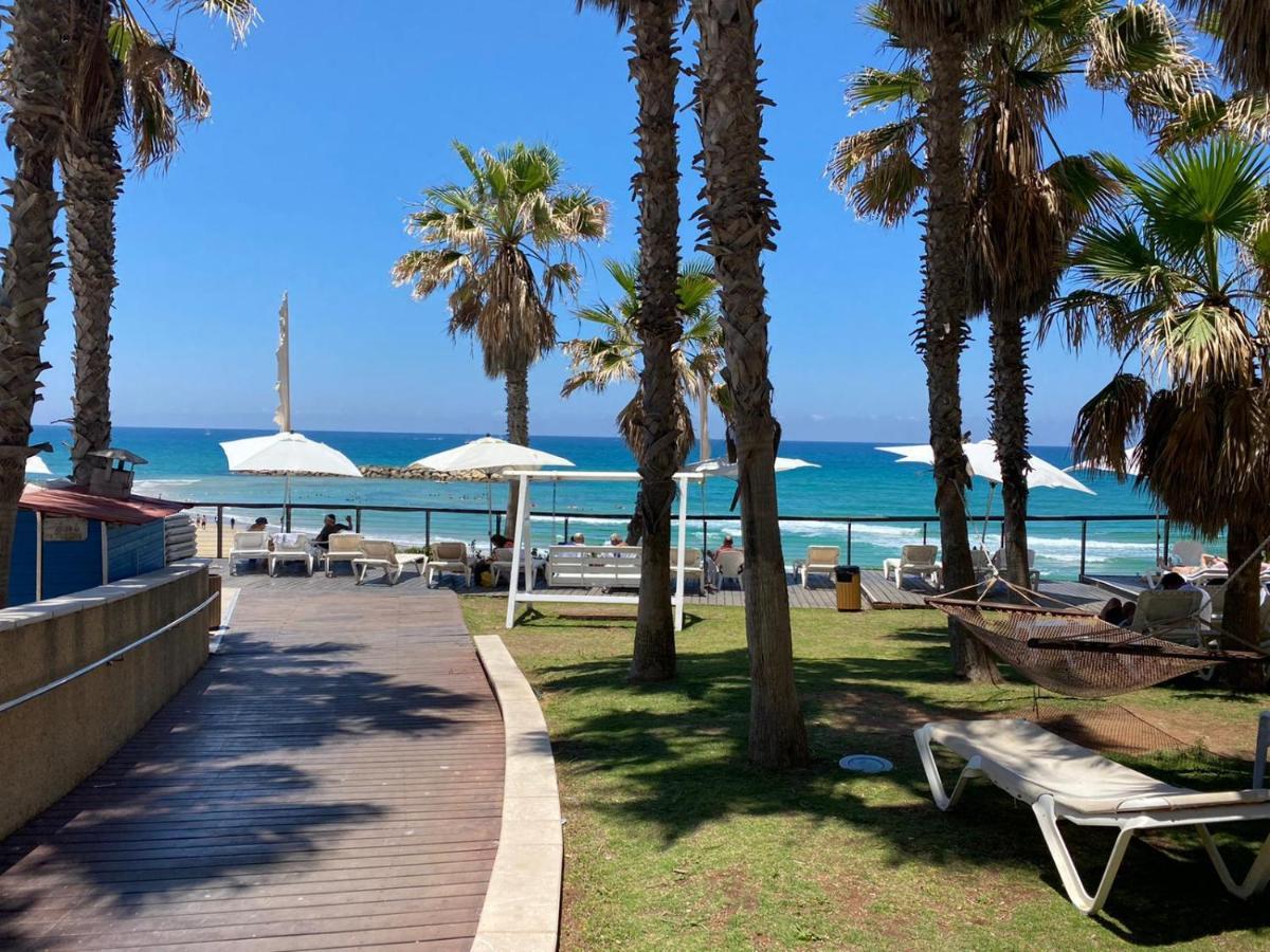 Ferienwohnung Sunny Sea View Studio Herzelia Exterior foto