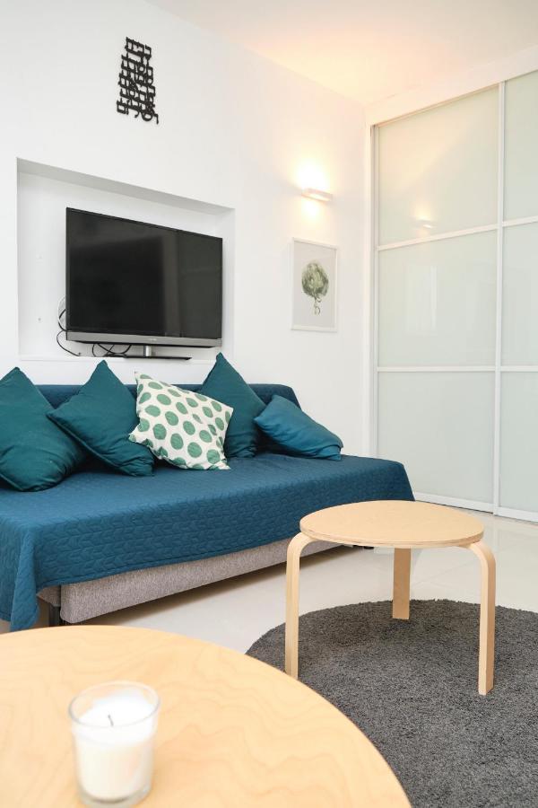 Ferienwohnung Sunny Sea View Studio Herzelia Exterior foto